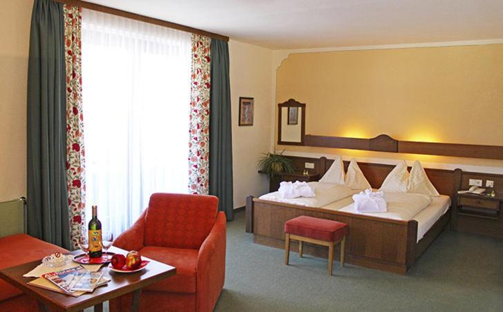 Hotel Bella โอเบอร์เทาเอิร์น ภายนอก รูปภาพ